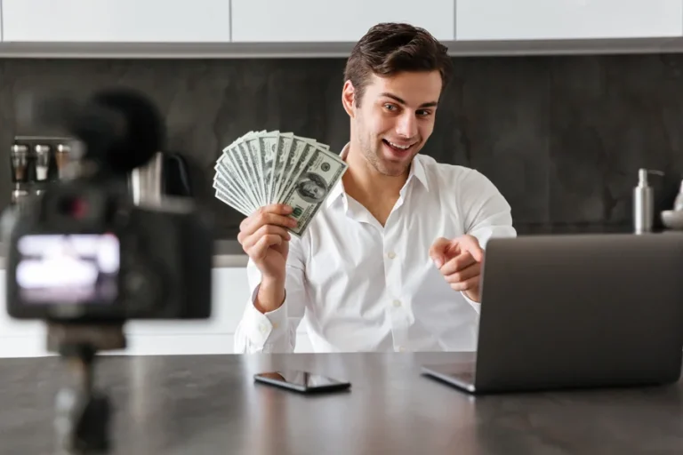 8 Budget-Friendly Tricks That Stretch Your Income 6 8 Budget-Friendly Tricks That Stretch Your Income